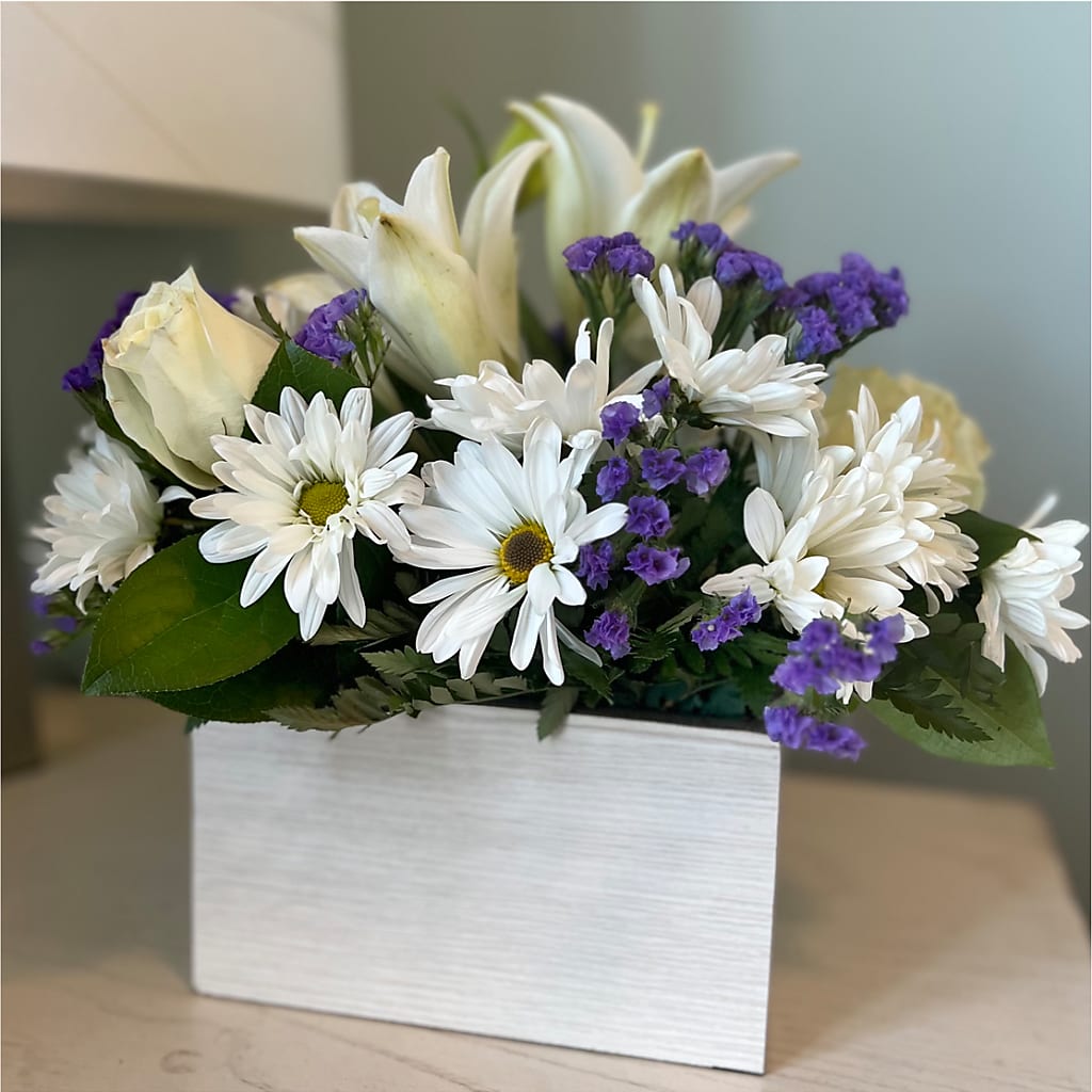Beyond Blue Box Bouquet –  Rj Flowers Design, Galloway OH