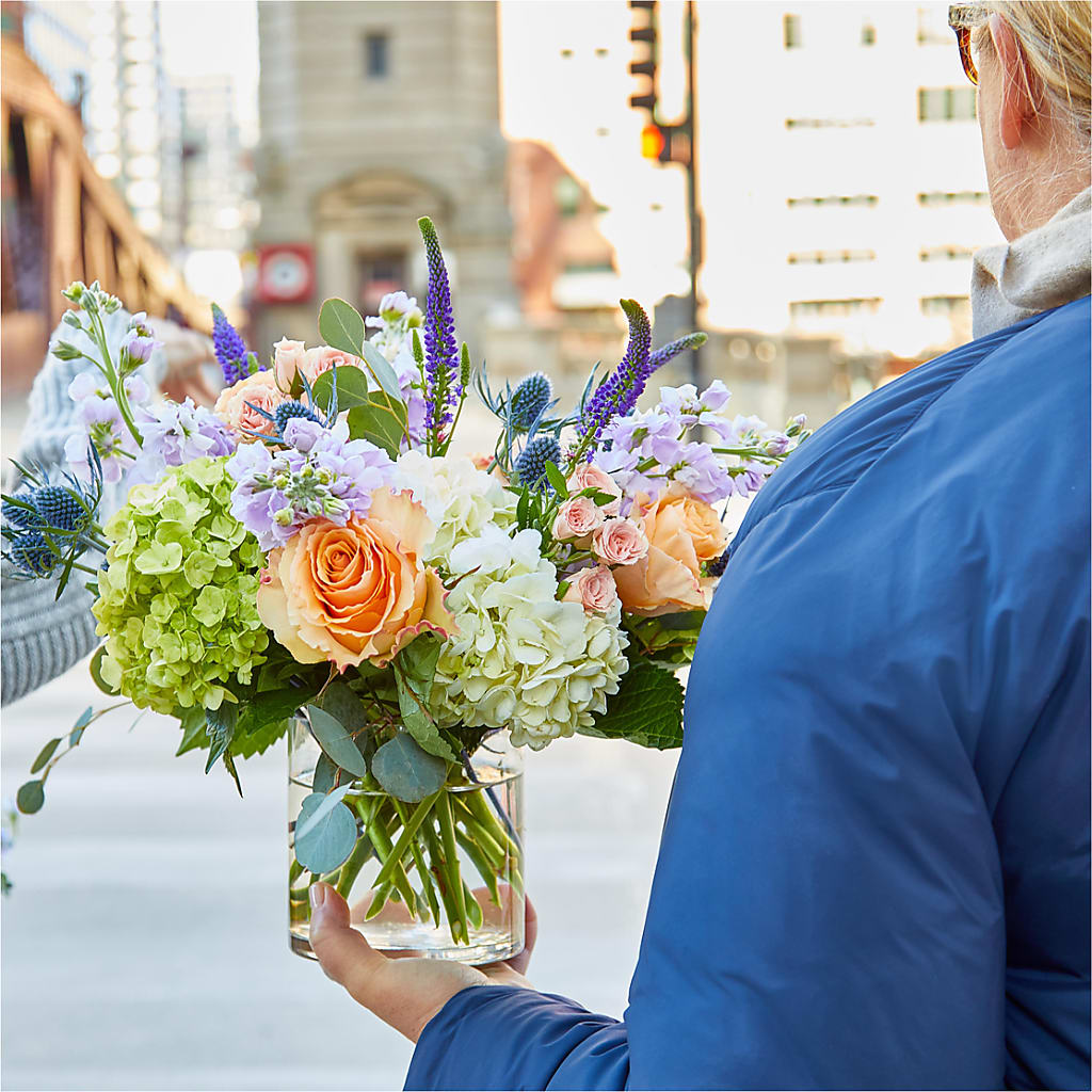 Porch Swing Bouquet –  Rj Flowers Design, Galloway OH